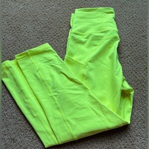 SAVVI Yellow Capris leggings